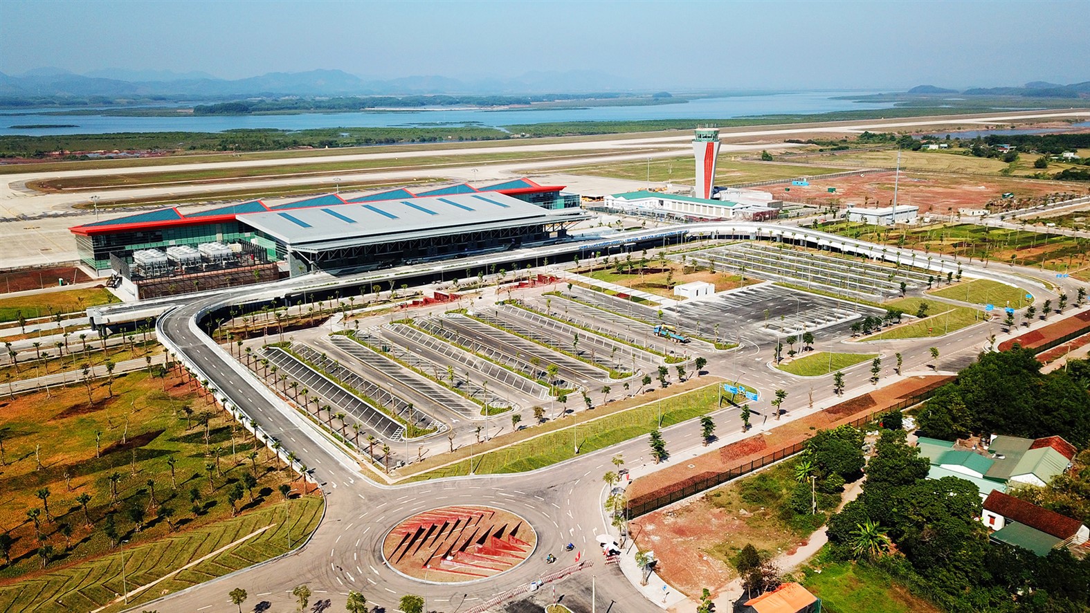 Trình Thủ tướng phê duyệt quy hoạch casino, sân bay tại Vân Phong