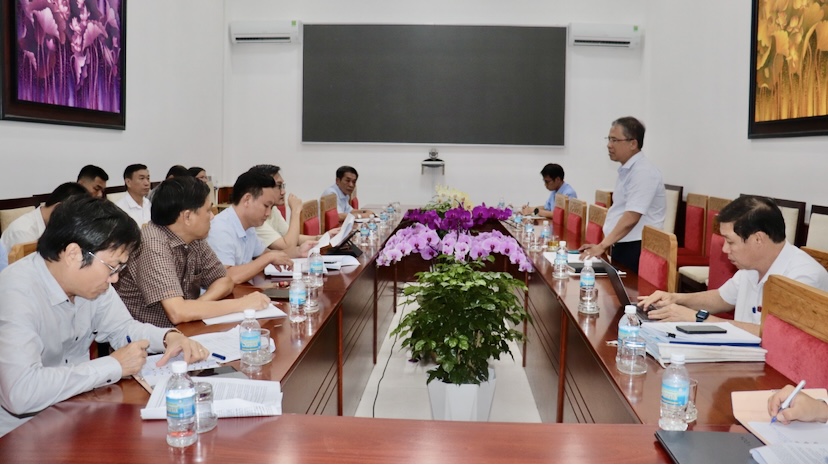 Đôn đốc triển khai các dự án trọng điểm tại Vân Phong