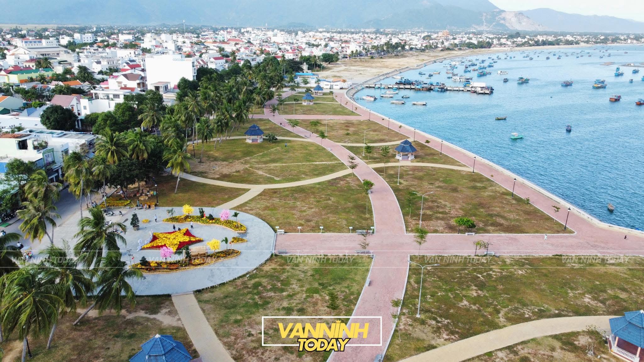 Đẩy mạnh thu hút đầu tư vào Vân Phong